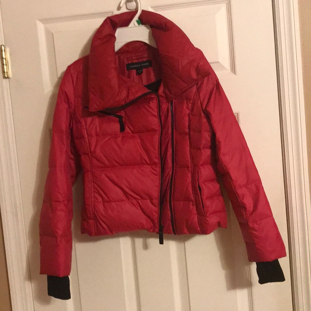 Girls puffer size 10-12 color hot pink